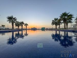 Golf Vita Damac Hills, 1BR with Views - Host & Stay