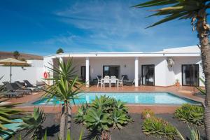 Vista Montana by Optima Villas