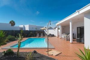 Vista Montana by Optima Villas