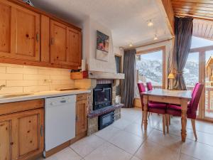 Appartement 4 pièces cabine 6 personnes à Méribel, proche pistes - FR-1-411-945