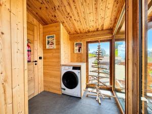 Chalet rénové avec vue Mont Charvin et WiFi - FR-1-505-187