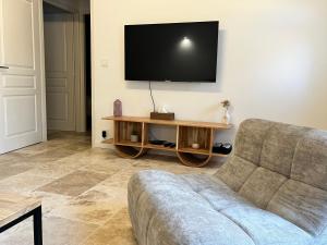Mazet St Antoine Jardin Clim proche centre