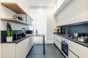 AT 203 - NEW and spacious designer apartment near the Vatican
