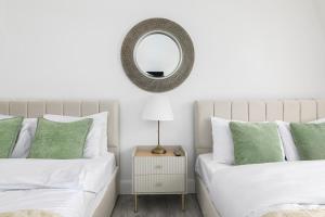 Little Venice Stylish Apartment Sleeps 7 Family Friendly
