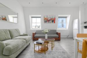 Little Venice Stylish Apartment Sleeps 7 Family Friendly
