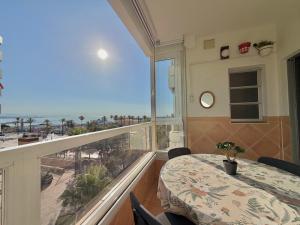 LaFrenchTouch - Estudio con terraza y vista mar