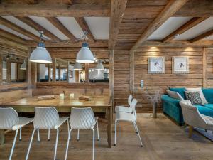 Appartement Centre Val dIsère - Sauna, Parking, WiFi - FR-1-567-26