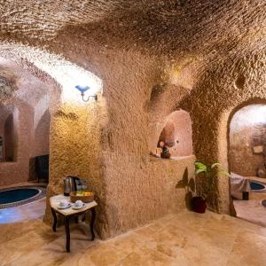 Luva Cave Suites