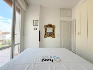 M471 Marcelli, trilocale con balcone a 200 mdalla spiaggia