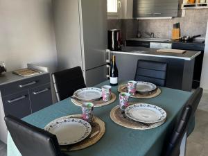 Appartement 2** avec loggia, parking, à 5 min de la plage - Argelès-sur-Mer - FR-1-732-10