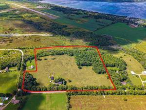 Ingrids Green Haven 27 Acre Private Farm