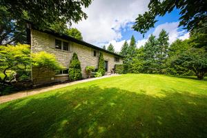 Ingrids Green Haven 27 Acre Private Farm