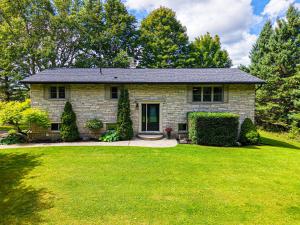 Ingrids Green Haven 27 Acre Private Farm