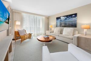 Oceanview Private Residence at 1 Hotel and Homes - 1110