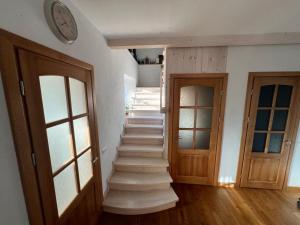 9 min from Palanga! luxury house on the river and sauna
