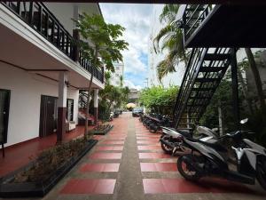 Nightmarket View Resort