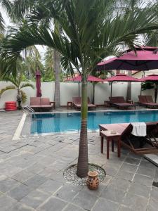Nightmarket View Resort