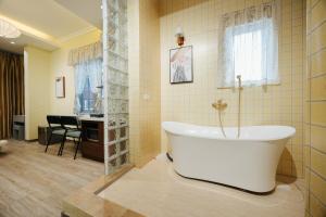 Maison M Boutique Stay - Hanoi Old Quarter