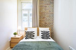 Central - Spacious - Balcony