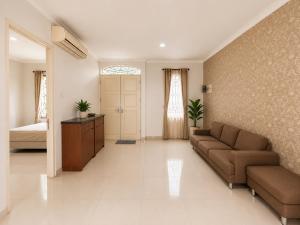 Velvyrn Living 3BR at Lippo