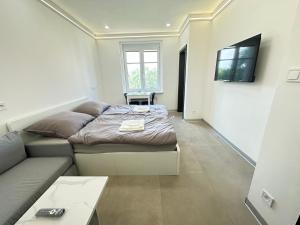 Happy House apartment parking free