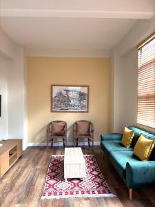 City Nest Modern City Apartment