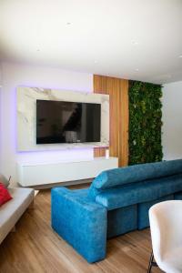 Villa Isabel with a modern pool and wellness area