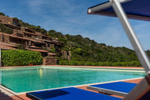 Punta Est - Trilo Corallo Piscina e Vista Mare