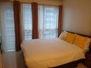 Ph Metro Nook at 100 West Makati CBD Hotel Style Studio