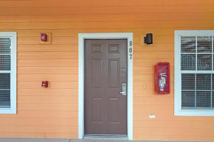 Newly Renovated Condo with stunning view of pond walking trail and tennis courts