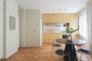 Elegant Apartment on Mokotowska Warsaw