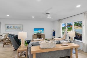 Recently Renovated Tigertail Beach Retreat
