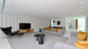 Casa Sempre, luxury villa with "heated" pool by Cleverdetails in Vilamoura