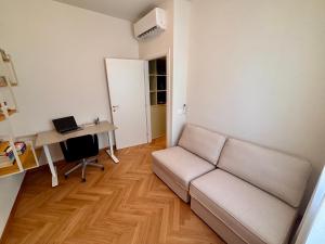 Modern Apartment Empoli