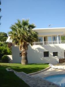 Villa contemporaine avec vue mer