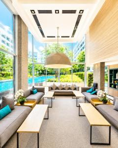 Studio Lounge Pool & Gym Near BTS Punawitti