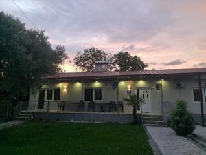 Apartments&studio Villa Antigona