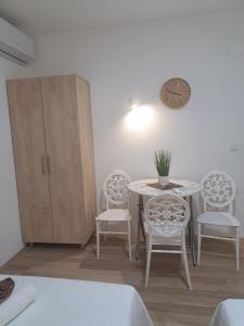 Apartments&studio Villa Antigona