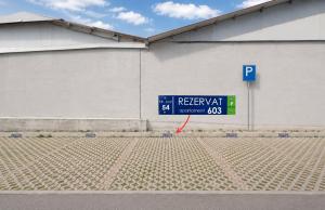 Cozy Urbana Flat - Private Parking