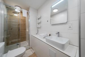Jagiellońska Modern Studio by BookingHost
