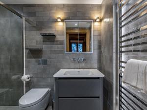 Chalet avec jacuzzi et sauna près de Saint Martin - FR-1-570-27