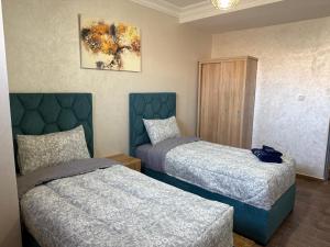 3 Bedroom Apartment with Fiber WiFi & Terrace