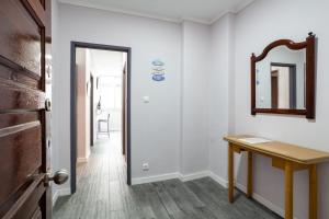 Caparica Urban Beach Retreat Near Beach and Park