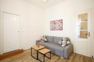Andrews apartments