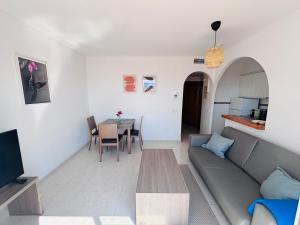 Colibri Apartment - Imperial Park - Sea View, 6 Pools, Terrace