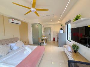 Astrum 5 Min to LRT By Serenity Homes