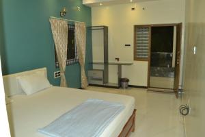 Gagan Stay Hampi