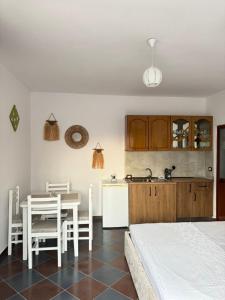 NGjaci Guest House