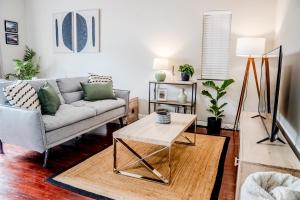 1 Bed Apt in Gardens 2 Mins Walk to Kloof Street