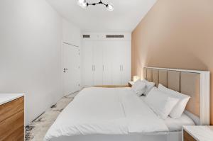 The Park Retreat - Chic 1BR at Central Park Tower